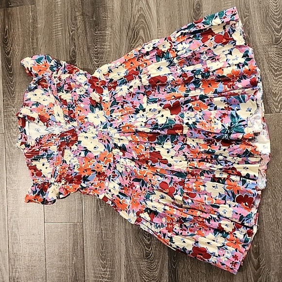 🦇 Karlie Linen Blend Floral Tiered Dress 🦇 - Picture 1 of 5
